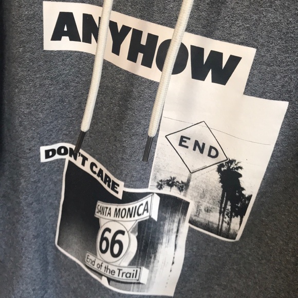 H&M Pullover Sweatshirt - Picture 3 of 3